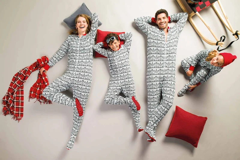 Füsschenpyjama, Jumpsuit für Damen und Herren