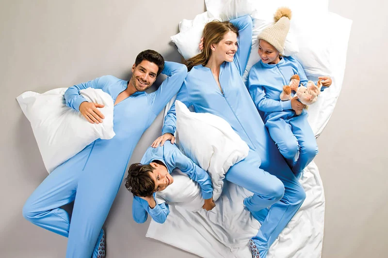 Füsschenpyjama, Jumpsuit für Damen und Herren