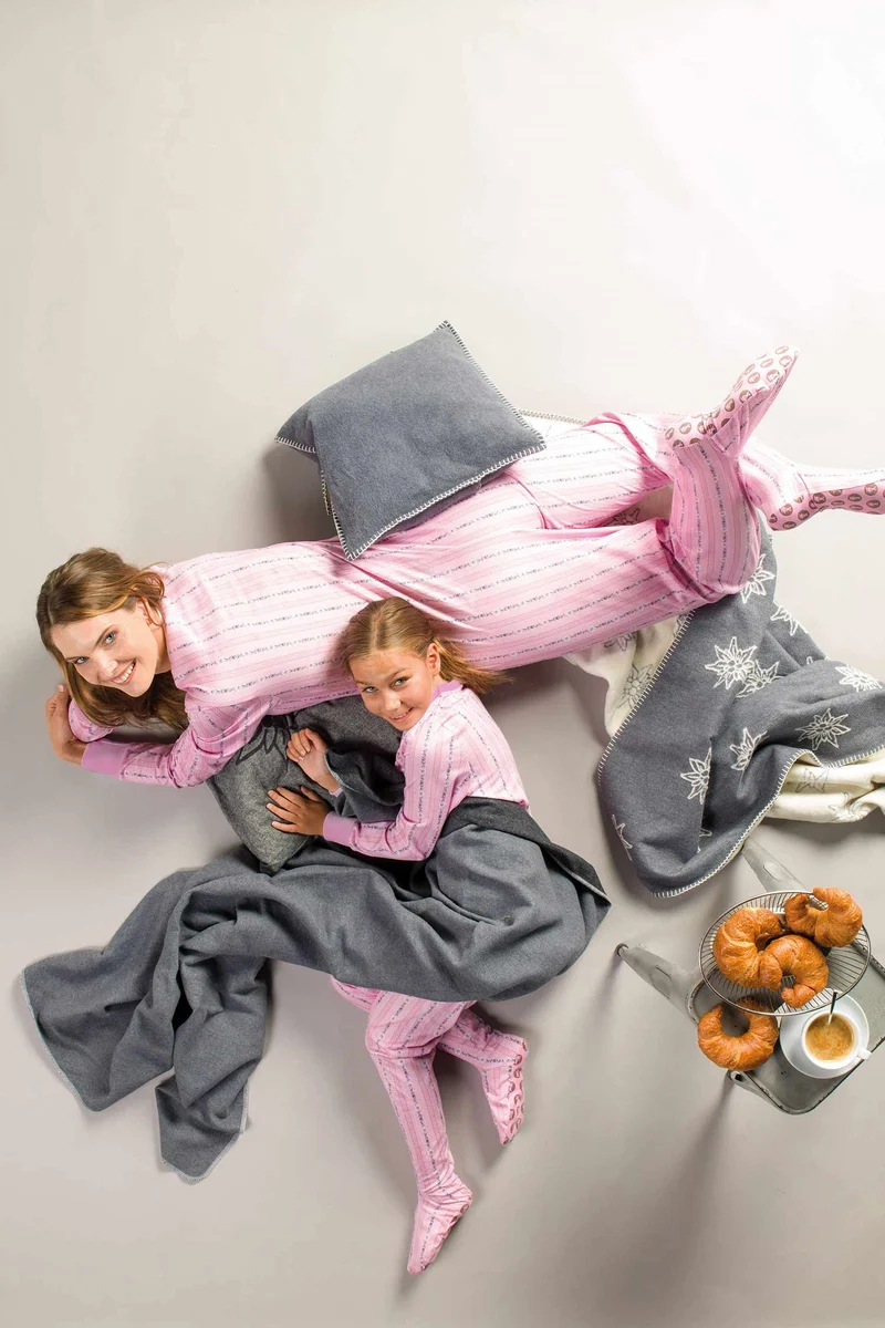 Füsschenpyjama, Jumpsuit für Damen und Herren