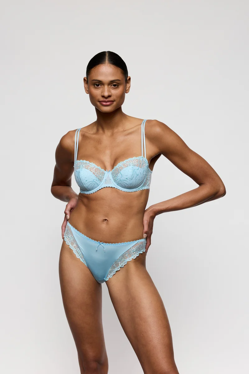 JANE Milky Blue halb unterlegter Balconette-BH