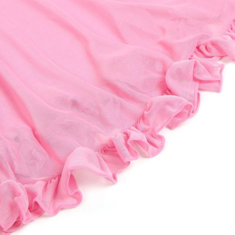 Rosa Babydoll aus Netzstoff mit 3D-Blumenstickerei, Schleifenverzierung, Rüschensaum, formgebendem Oberteil und passendem Höschen.