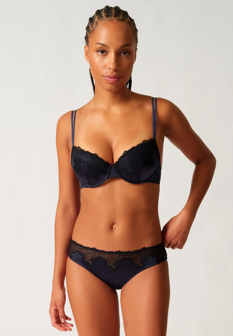 Satin Dreams Push-up bra | black iris 087506-08A101