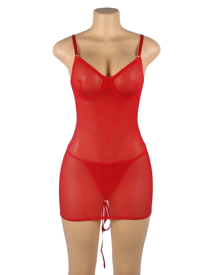 Rotes Babydoll aus Mesh mit Bügeln, Schnürung am Rücken, verstellbaren Trägern und passendem String-Set