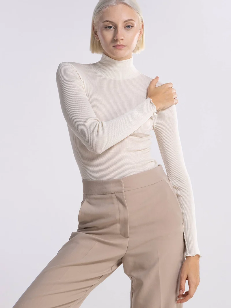 Langarm-Shirt mit Turtleneck-Kragen WOOL AND SILK