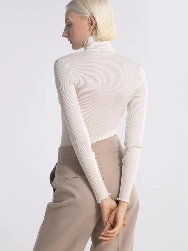 Langarm-Shirt mit Turtleneck-Kragen WOOL AND SILK