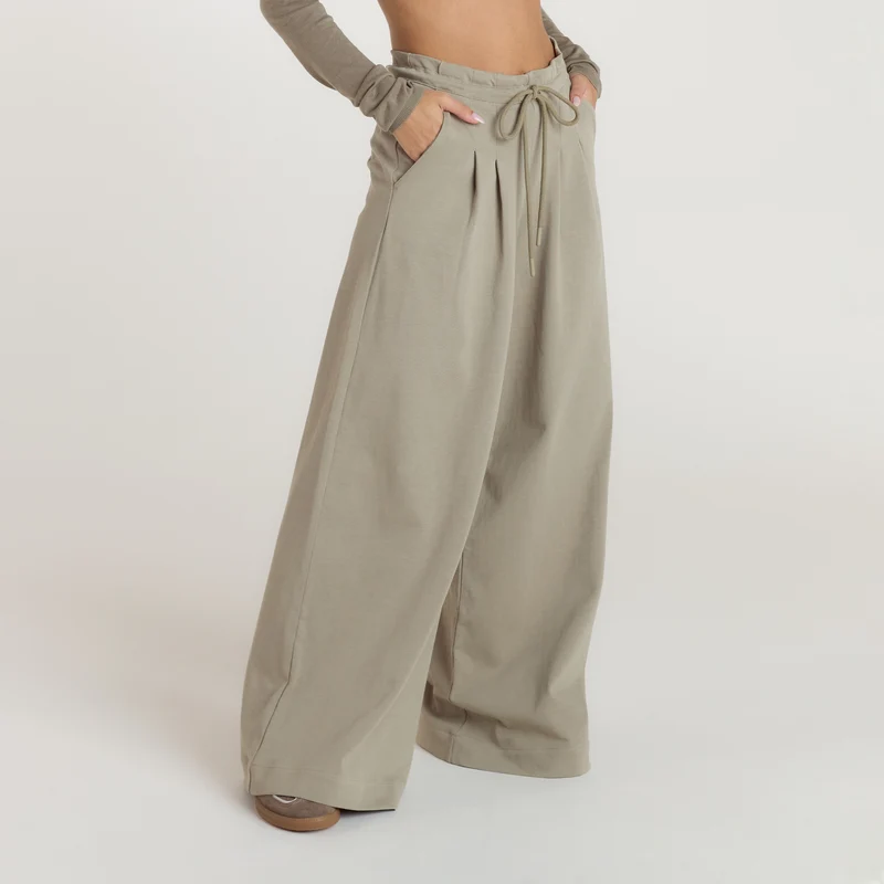 Pleated Wide-Leg Trousers - Thyme