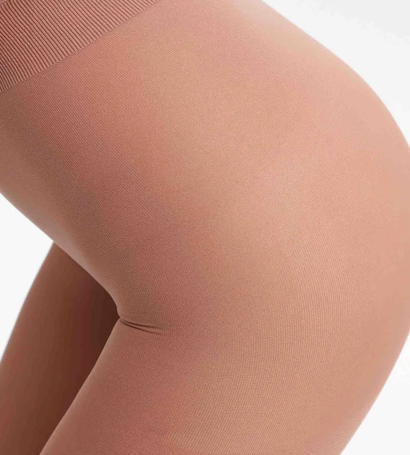 Blickdichte, samtige Strumpfhose Cognac 50D Dim