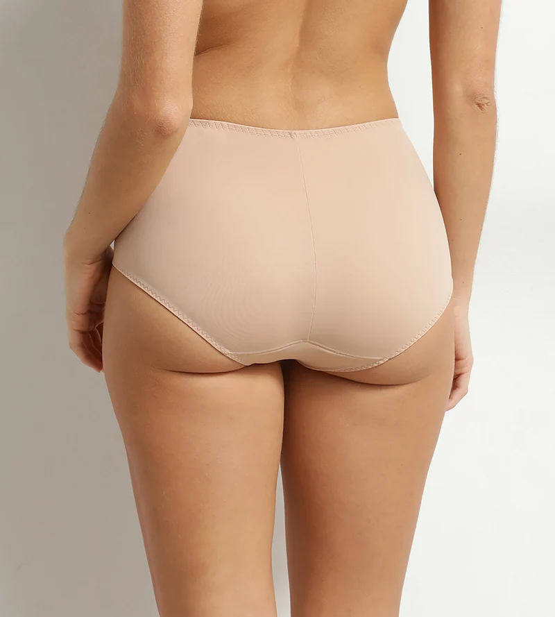 Hoch geschnittener Slip mit flachem Bauch Nude Dim Silhouette Essentiel