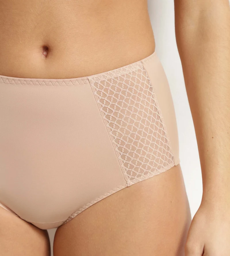 Hoch geschnittener Slip mit flachem Bauch Nude Dim Silhouette Essentiel