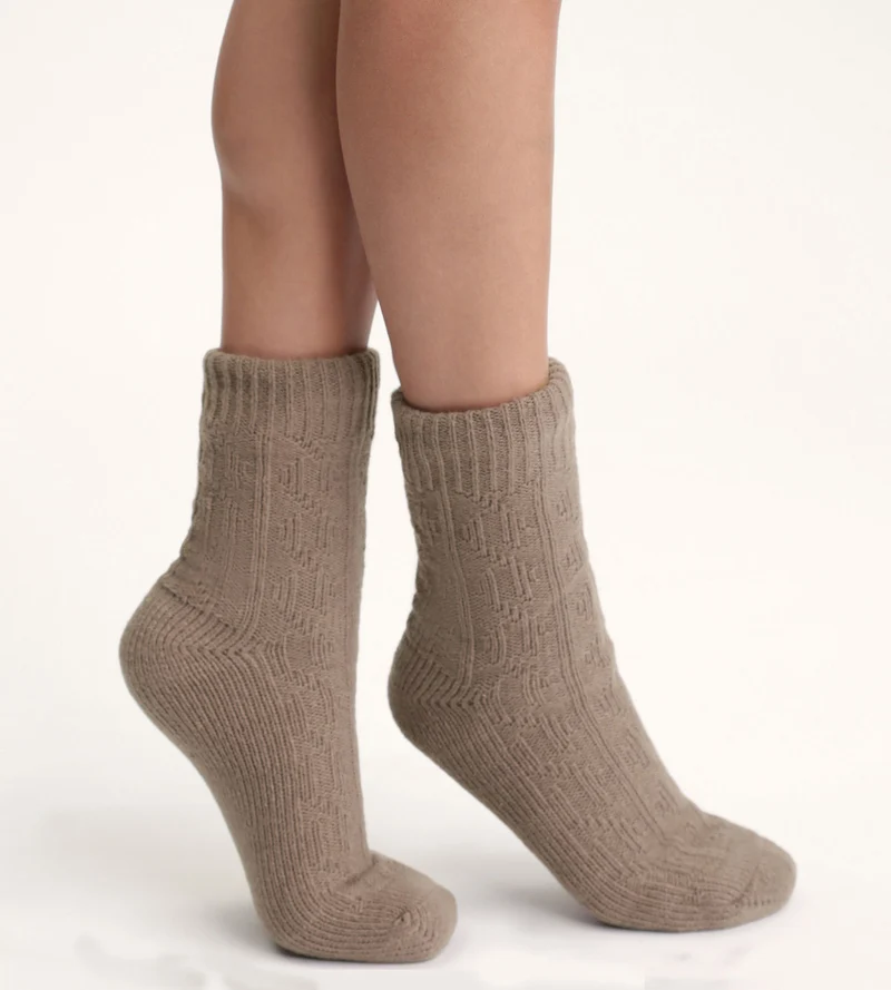 Warme Socke Frau Braun Cocoon Fleece