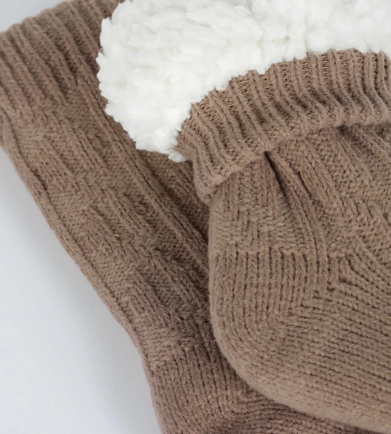 Warme Socke Frau Braun Cocoon Fleece