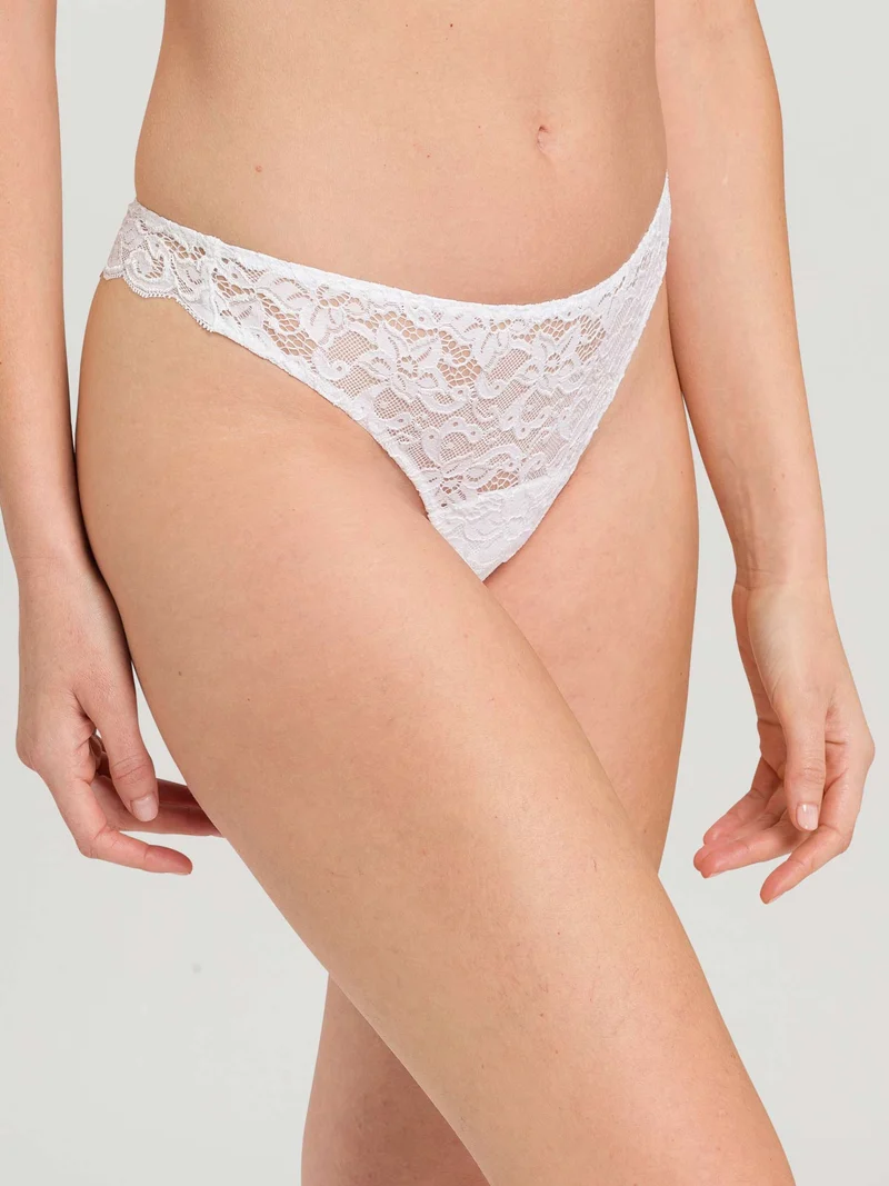 Thong, Mini String MOMENTS