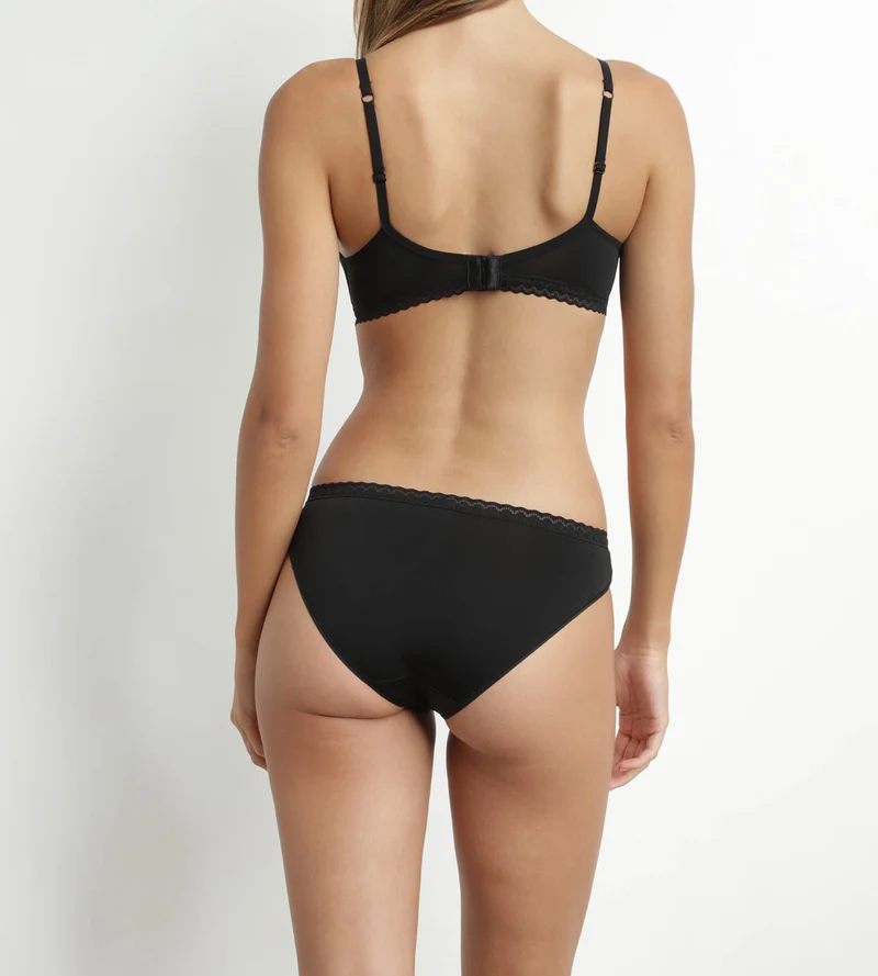 Schwarzer Padded Triangel-BH ohne Bügel – Daily Micro