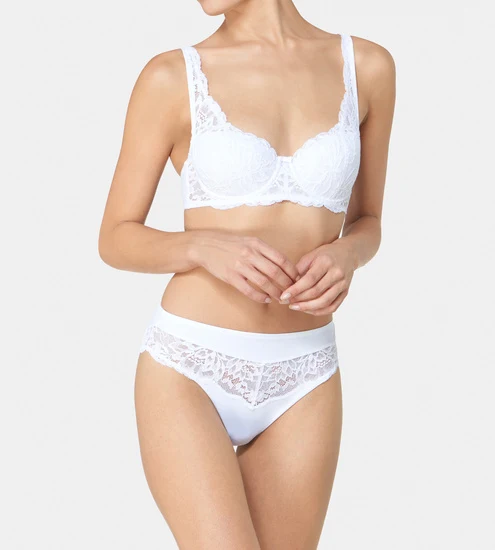 Triumph Amourette Charm Bügel-BH mit Halbschale und Einlage white