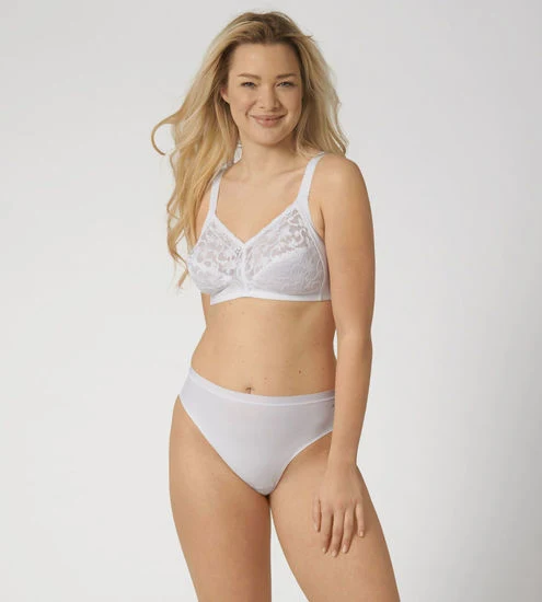 Triumph Delicate Doreen Mittelträger-BH / Full-Cup
