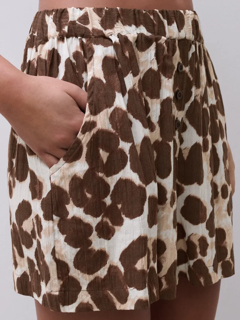 Femilet - Layla Shorts Persischer Leopard