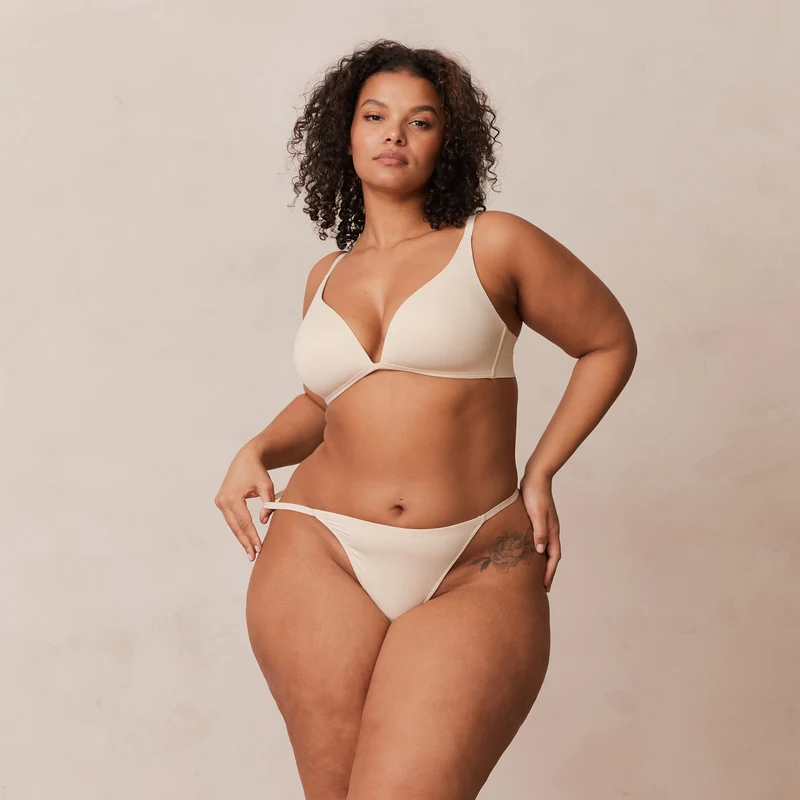 Light Non-Wired Plunge T-Shirt Bra - Latte