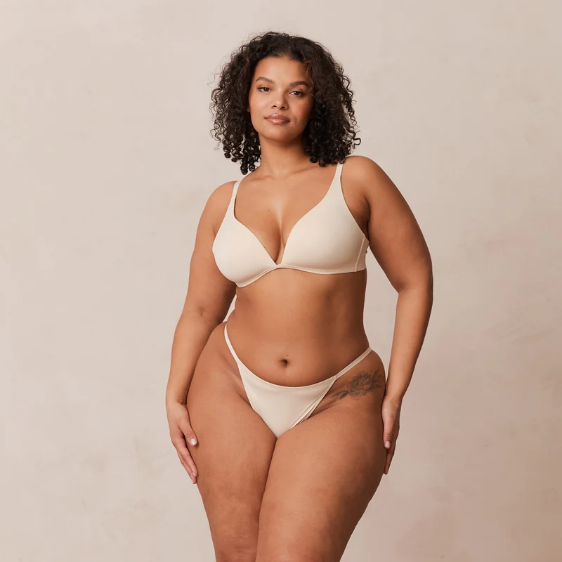 Light Non-Wired Plunge T-Shirt Bra - Latte