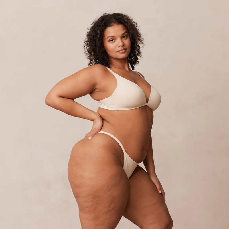Light Non-Wired Plunge T-Shirt Bra - Latte