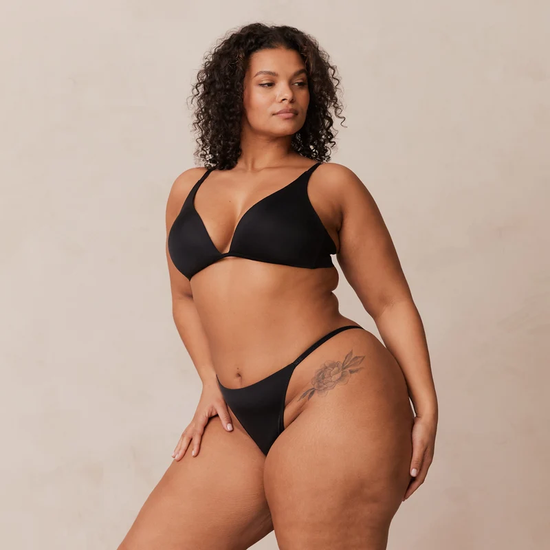 Light Non-Wired Plunge T-Shirt Bra - Black