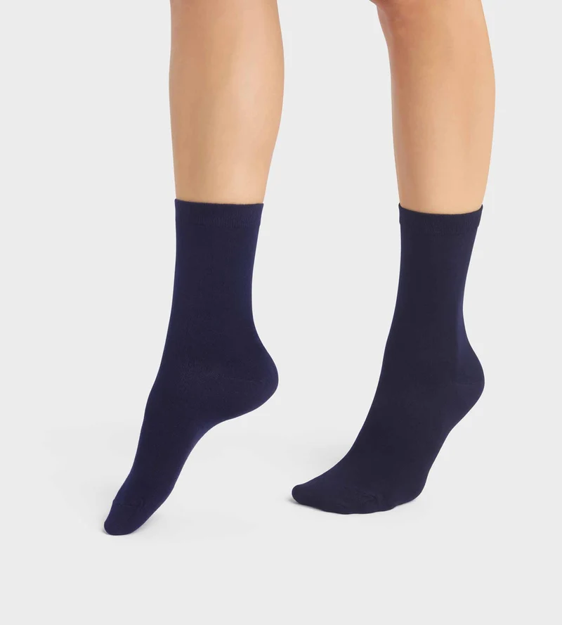 2er-Pack marineblaue Damensocken aus Viskose – DIM Bambus