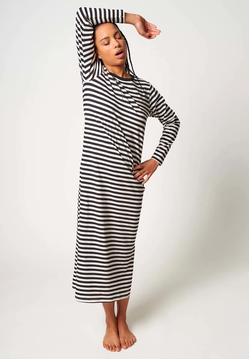 Night In Skiny 04 Sleepshirt long sleeve | yingyang stripes 086989-08S917