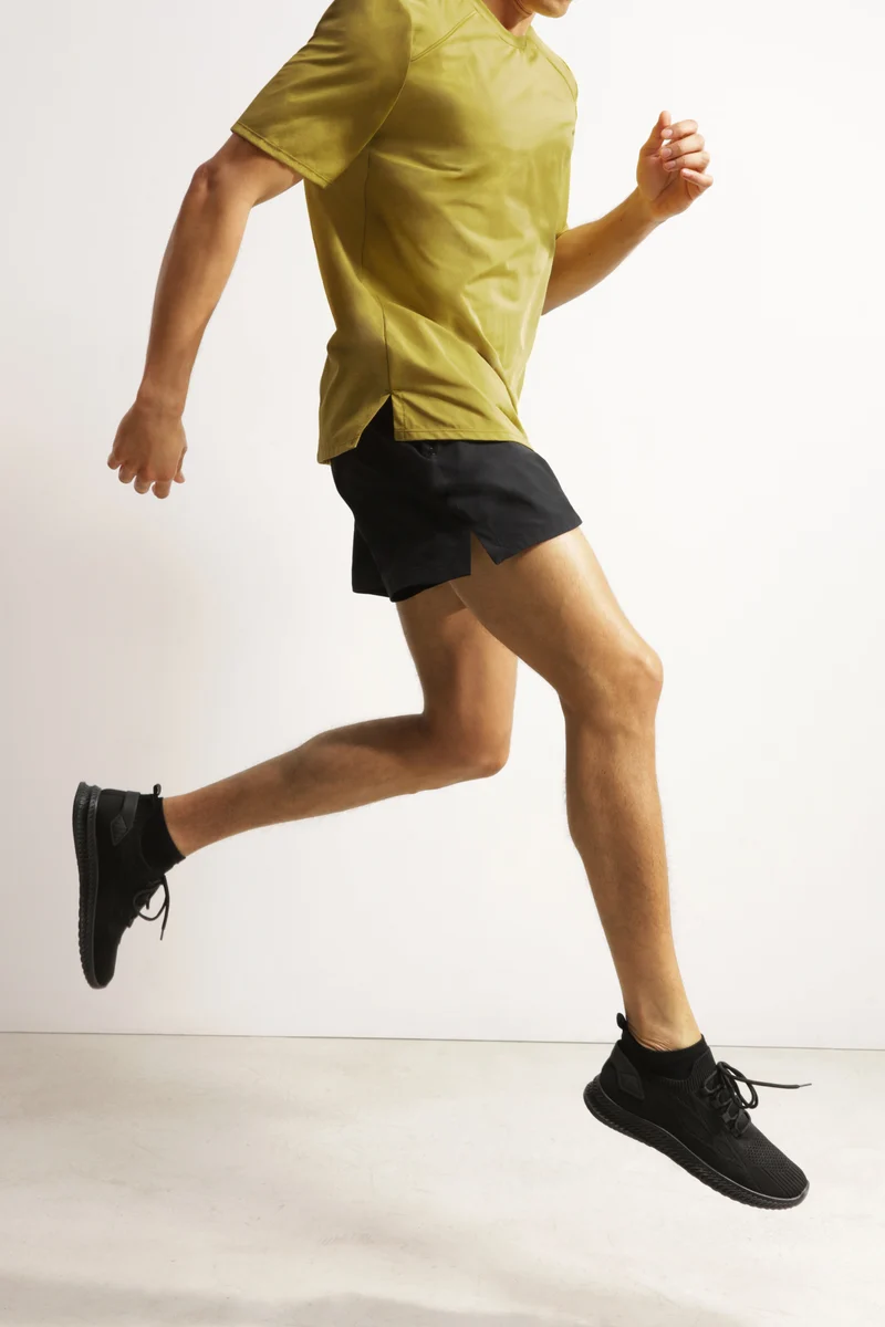 Herren-Sportshorts aus luftigem Material Black Dim Move