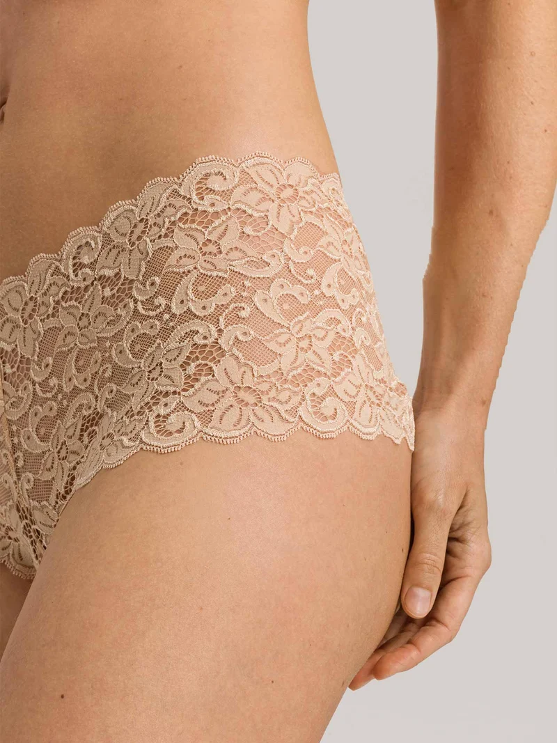 Panty MOMENTS