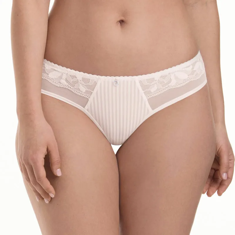 Eloise Shorty 1394