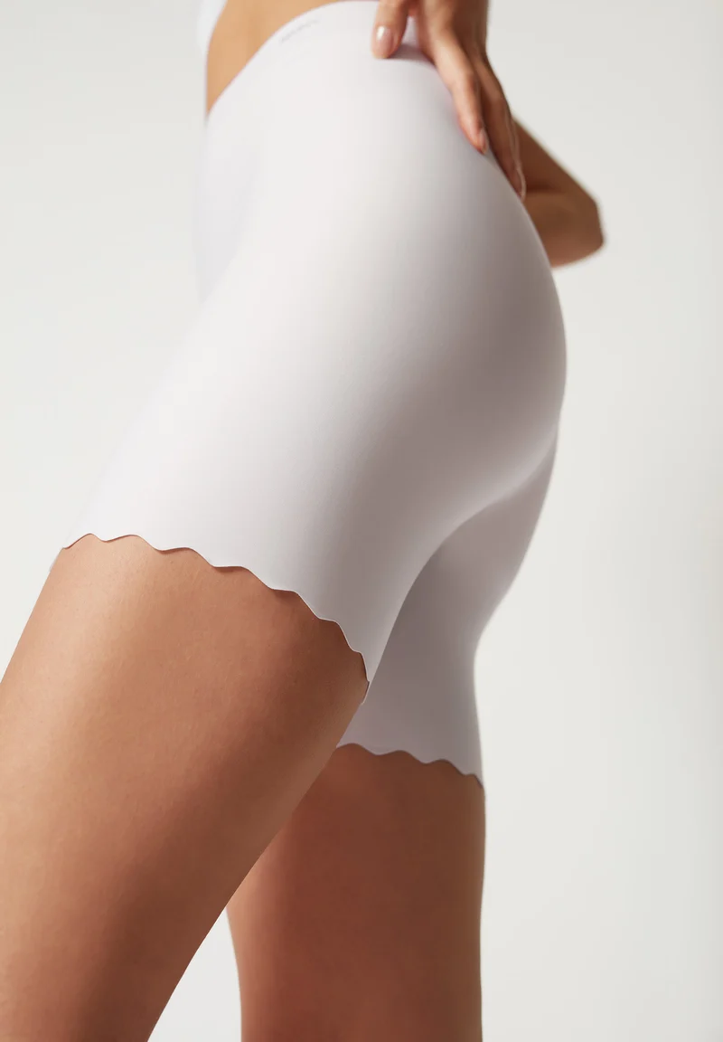 Micro Essentials Pants short | white 084274-080500