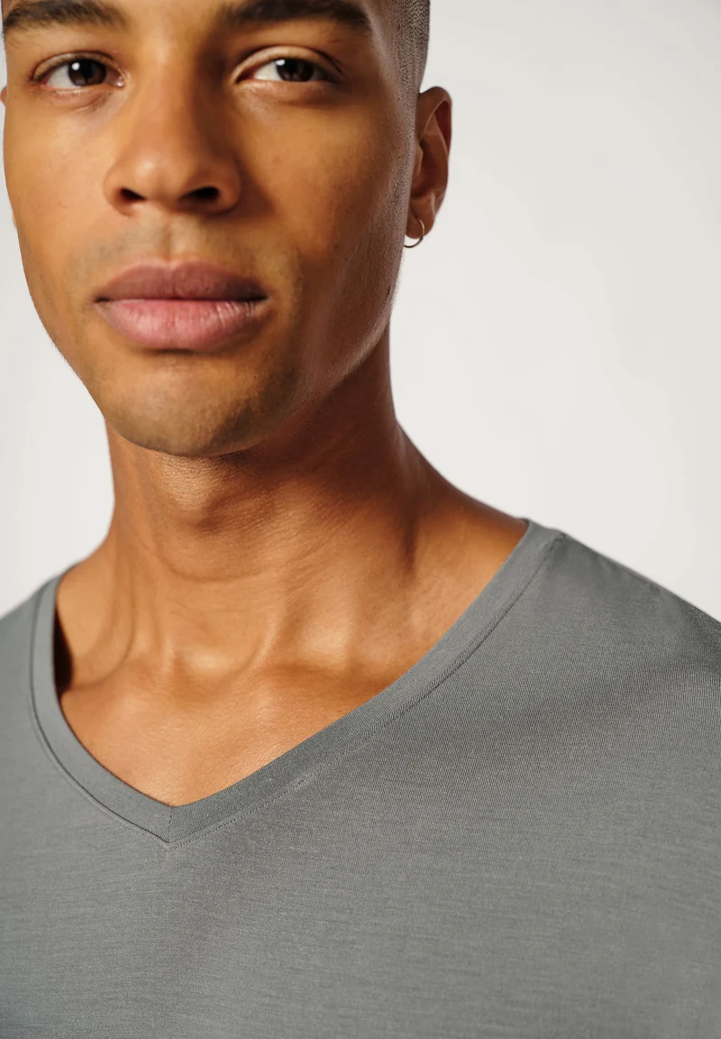 Calmodal V-neck shirt short sleeve | grey 081428-08S590