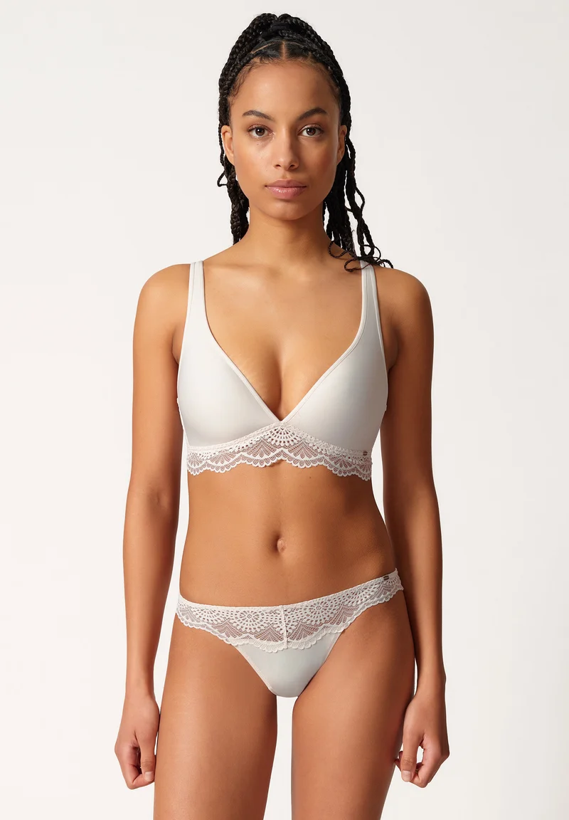 Micrornaments Spacer triangle bra | angelwing 082629-080200