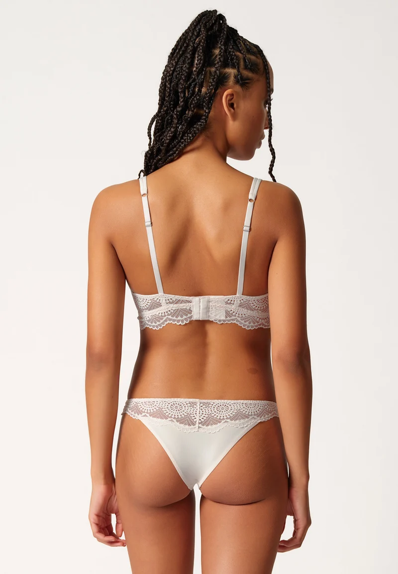 Micrornaments Spacer triangle bra | angelwing 082629-080200