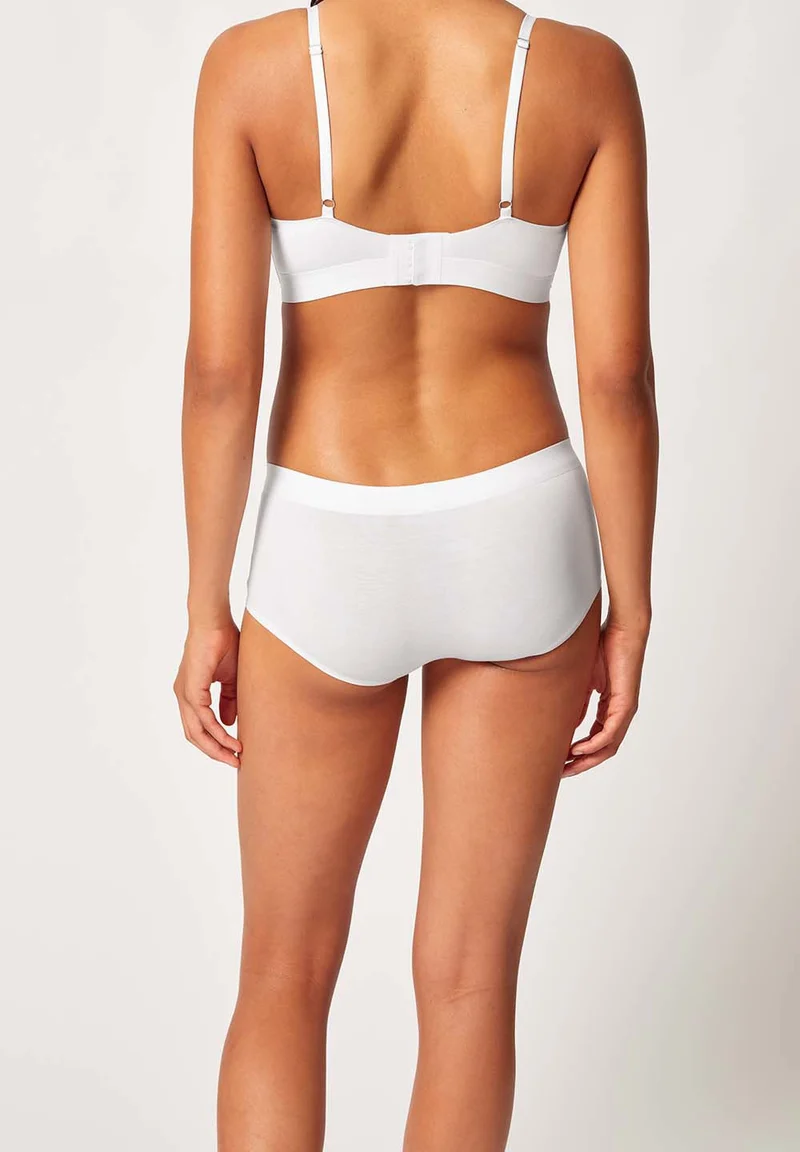 Smartouch Boyleg shorts | white 082627-080500