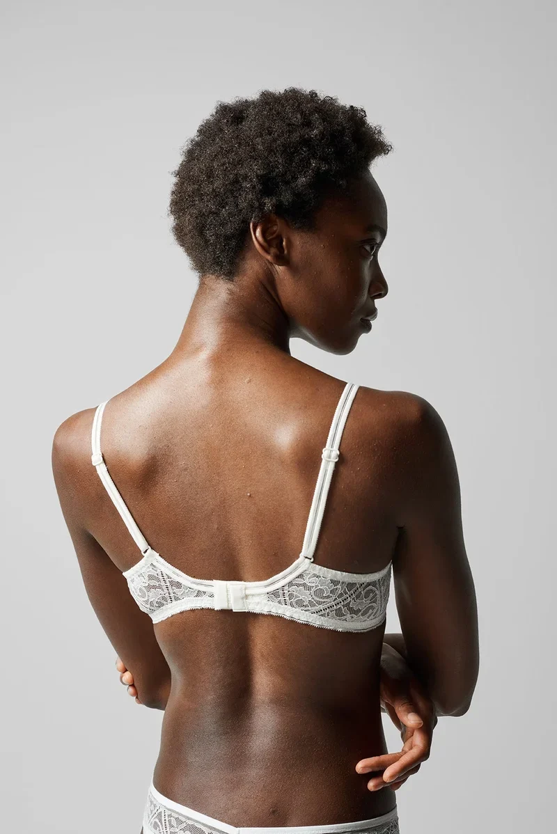 Chantelle - Alto Plunge T-Shirt-BH Milch