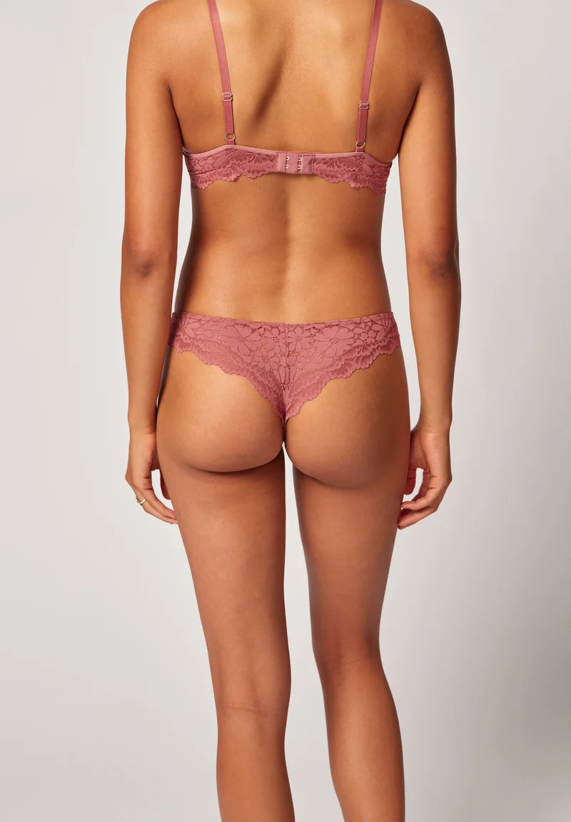 Wonderfulace Cheeky thong | withered rose 081167-08S762