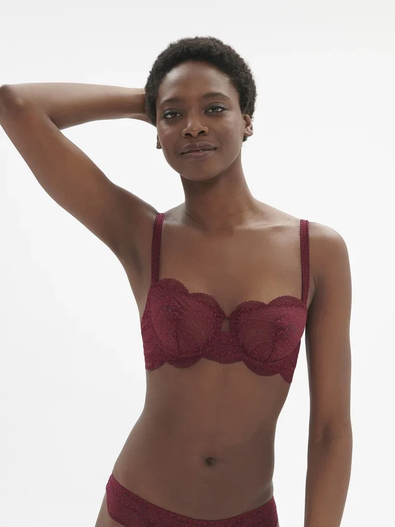Simone Perele - Karma Demi Cup BH Spinellrot