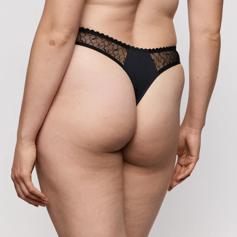 NAICA schwarz String