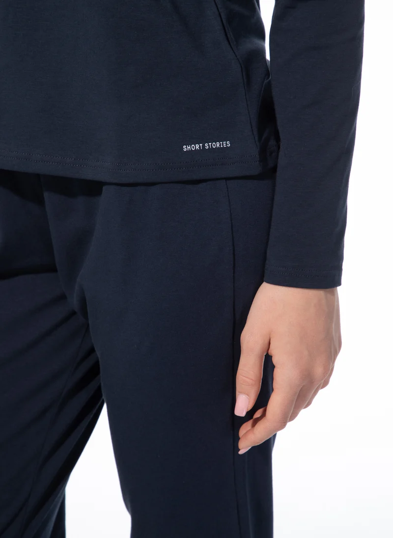 Long sleeve