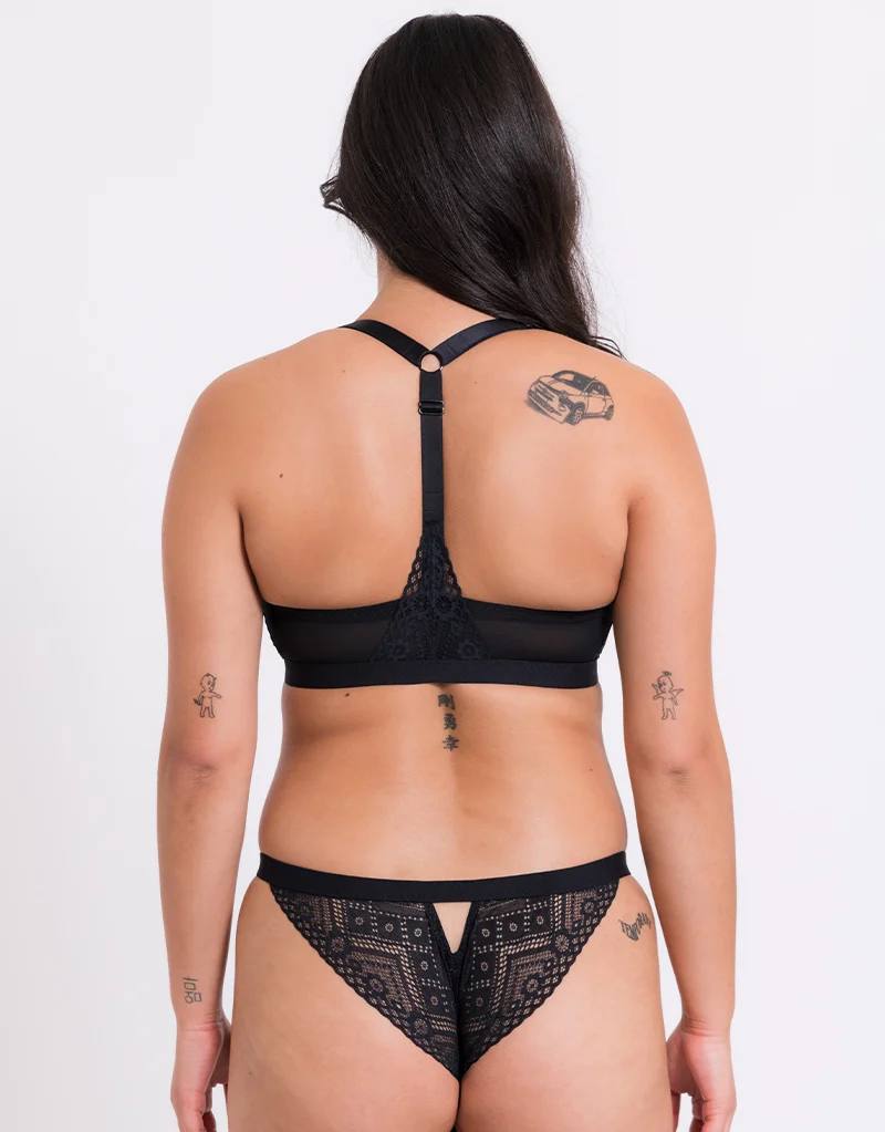 Curvy Kate Front and Centre Non-Wired Bralette Black
