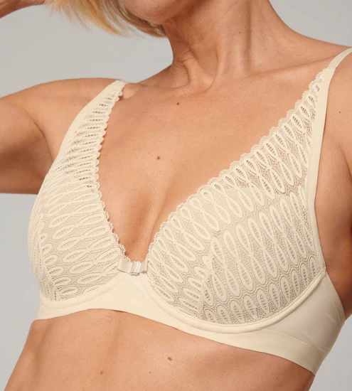 Triumph Bra non molded Aura Spotlight WP creamy dream