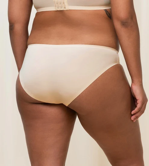 Triumph Body Make-Up Essent Tai nude/haut beige