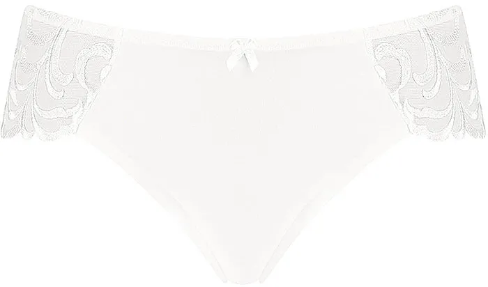 Triumph Modern Finesse Tai