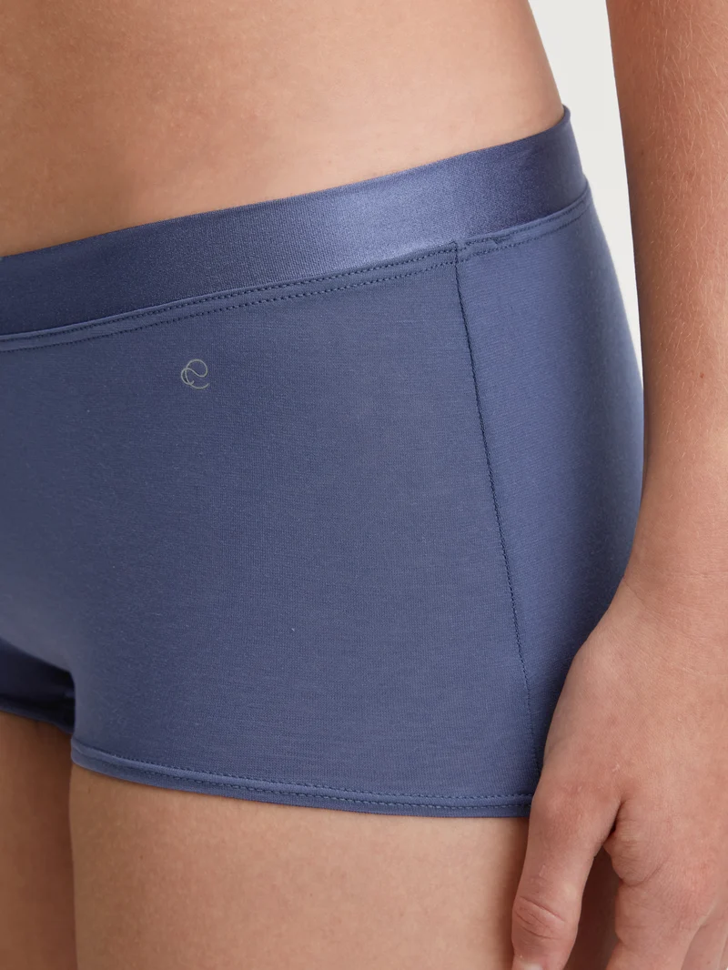 WOMEN Pants