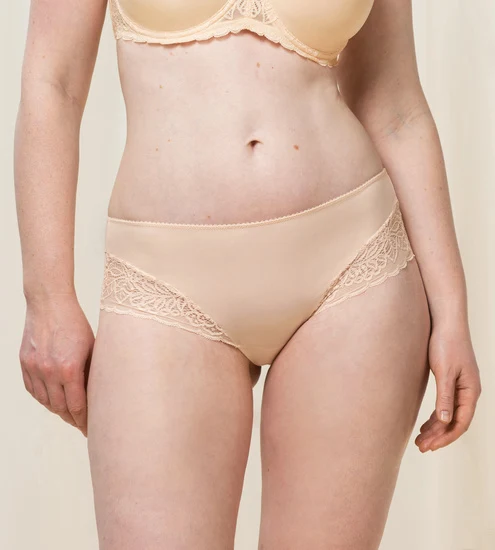 Triumph Amourette Spotlight Hipster beige