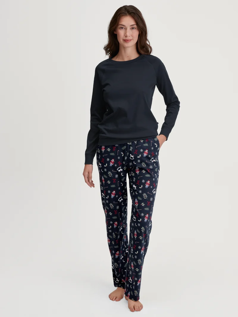 WOMEN Pants