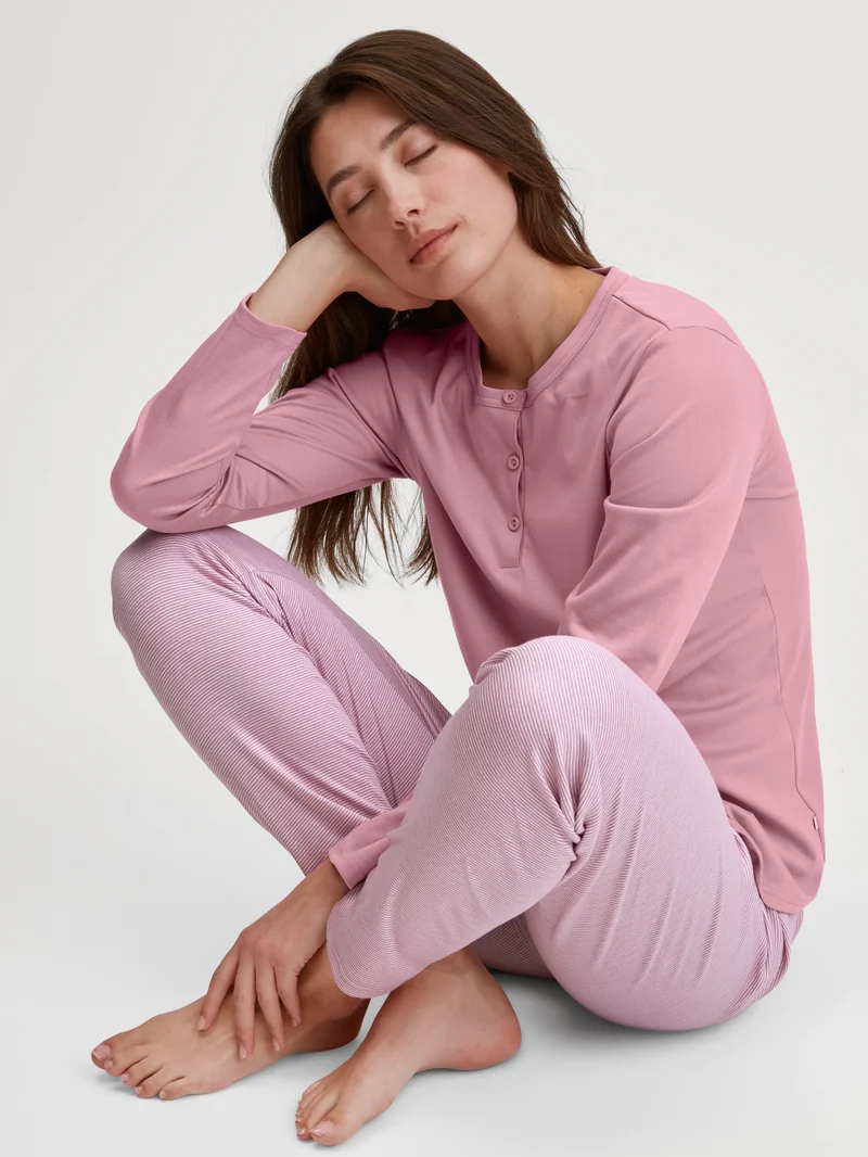 WOMEN Pyjamas