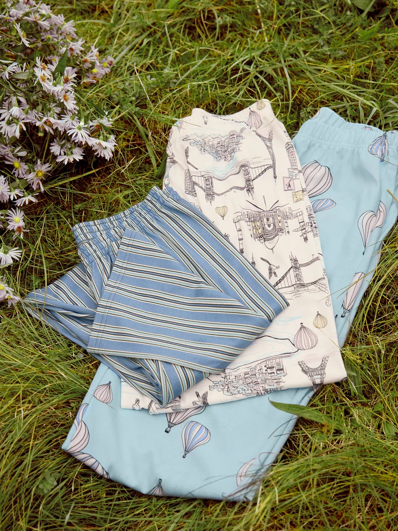 WOMEN Pants