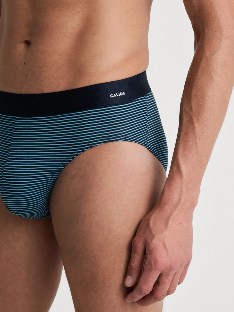 Slip, bright blue
