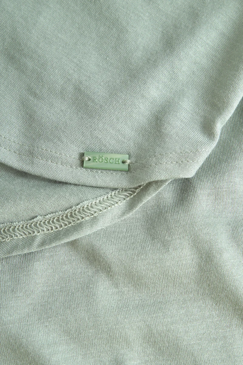 Shirt 1243243